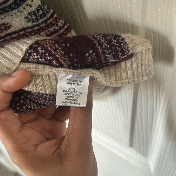 Skies Are Blue Aztec sweater poncho - Picture 3 of 3